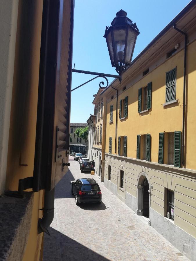 Blue House Varenna Exterior photo